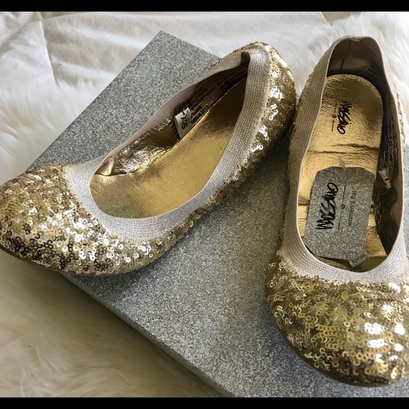 Mossimo Supply Co. Shoes - NWT Ballet flat Gold , Mossimo, size 7